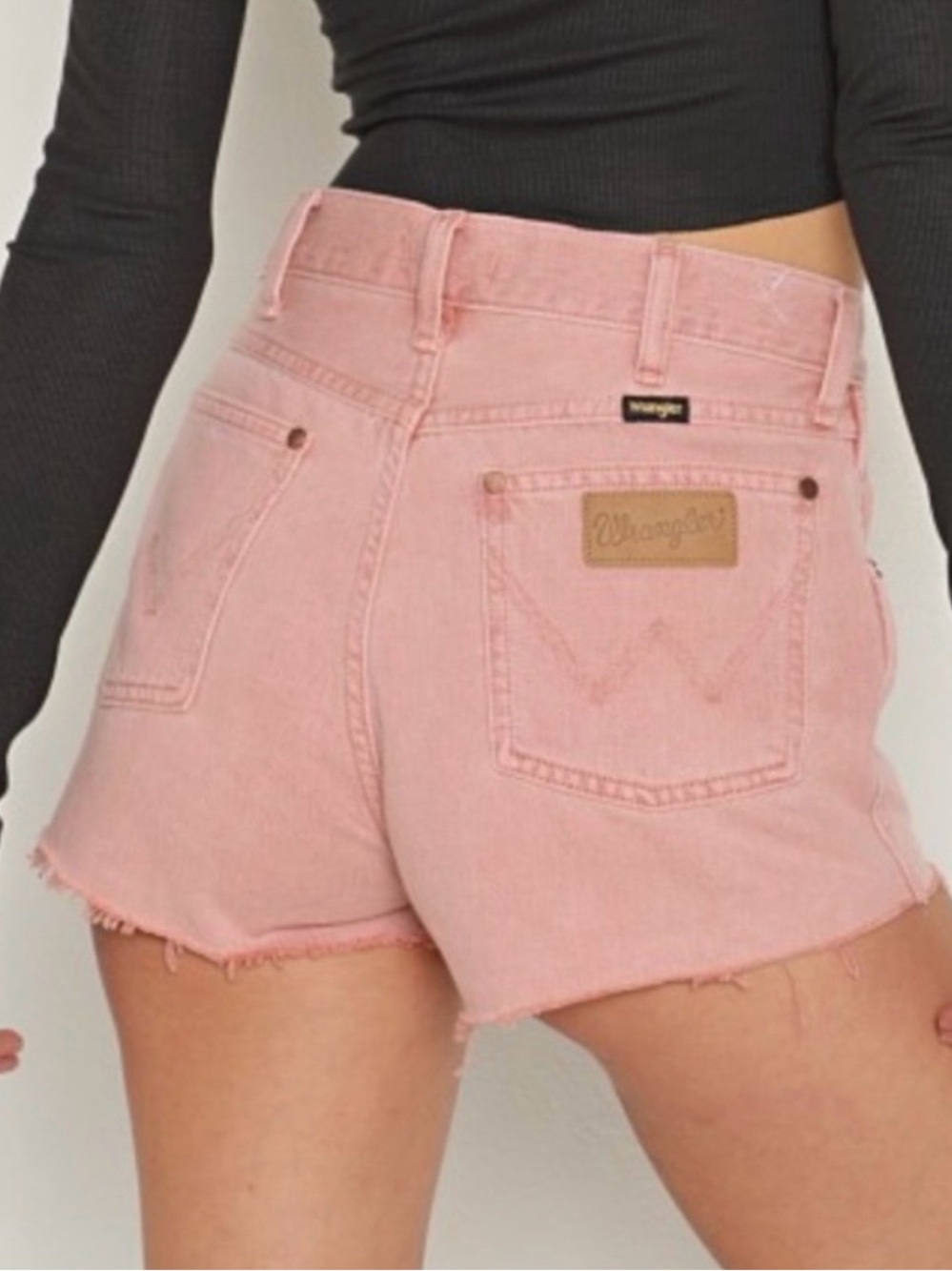 Wrangler Rose Festival Denim Shorts pink- High Rise Cutoff W29 - Picture 9 of 9